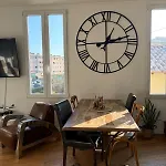 Duplex Climatise Avec Parking Et Borne Electrique דירה *