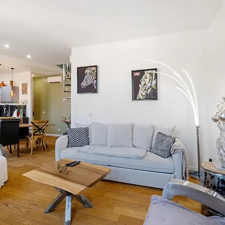 Duplex Climatise Avec Parking Διαμέρισμα *