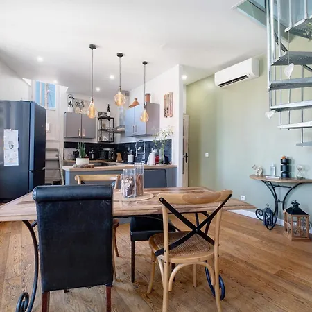 Duplex Climatise Avec Parking Διαμέρισμα